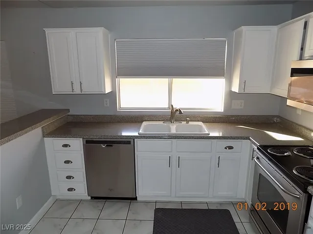 $1,895 | 9405 Slate Drive, Las Vegas, NV 89134