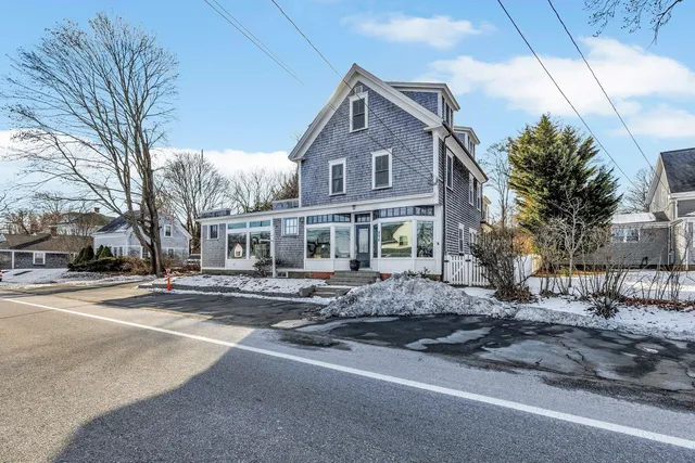 $874,900 | 896 Sandwich Road, Sagamore, MA 02561
