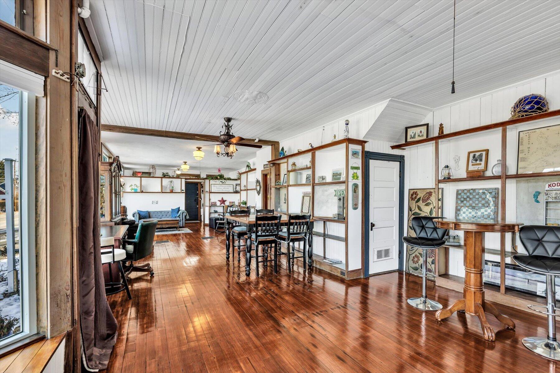 896 Sandwich Road Sagamore, MA 02561 - Photo 9 of 28 53-889A4219