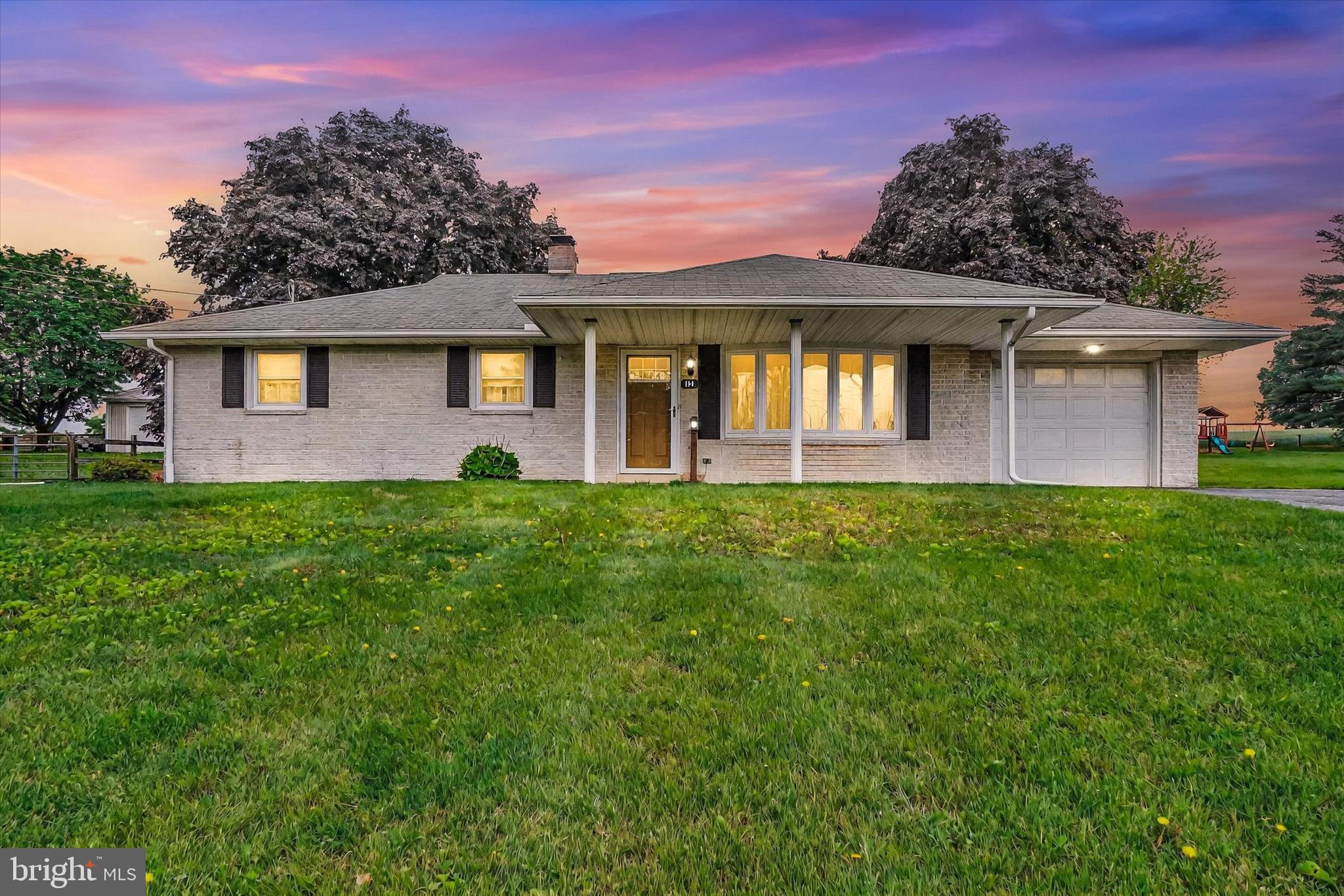 144 Ridgeview Road Seven Valleys, PA 17360 - Photo 1 of 29 Front