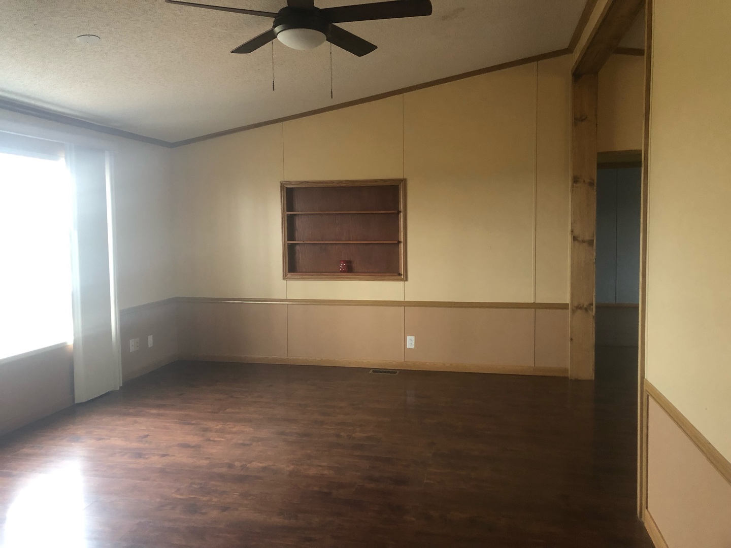 772 North 3906 Th Road Triumph, IL 61371 - Photo 3 of 14 a view of room and window