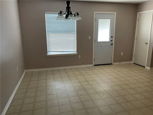 $1,600 | 1742 Overland Trail, Corpus Christi, TX 78410