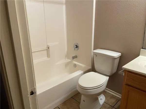 $1,600 | 1742 Overland Trail, Corpus Christi, TX 78410