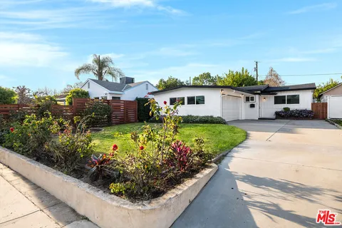 $1,495,000 | 1207 West Orange Grove Avenue, Burbank, CA 91506
