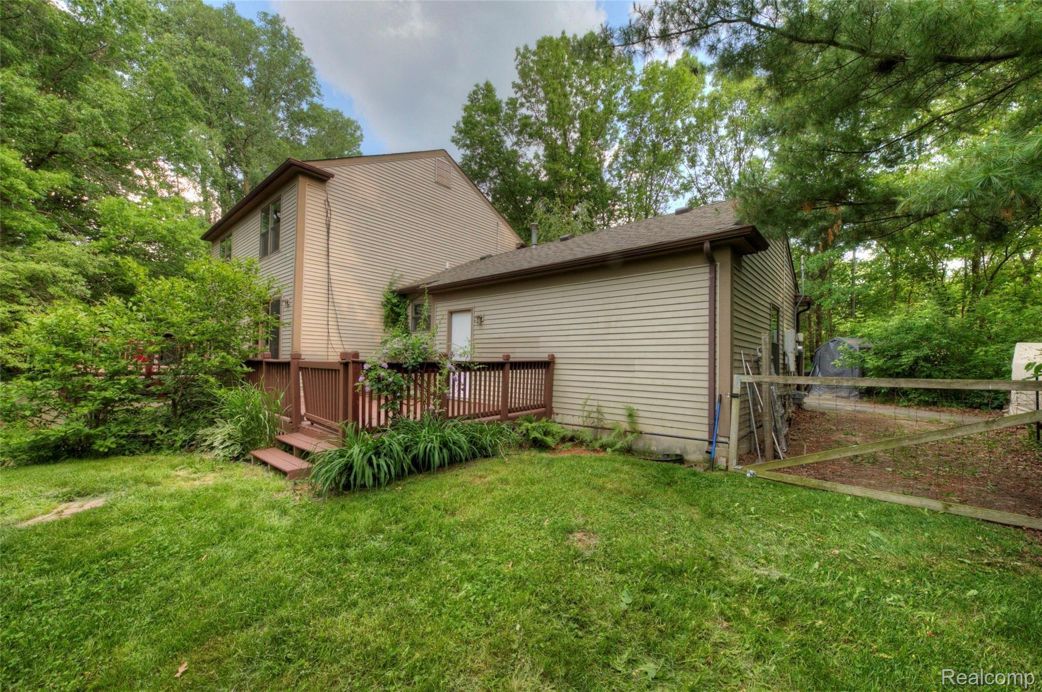 8164 Rattalee Lake Road Clarkston, MI 48348 - Photo 75 of 96 4H8B0222_3_4.jpg