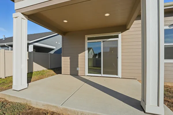 $644,700 | 1236 High Desert Drive, Deer Park, WA 99006