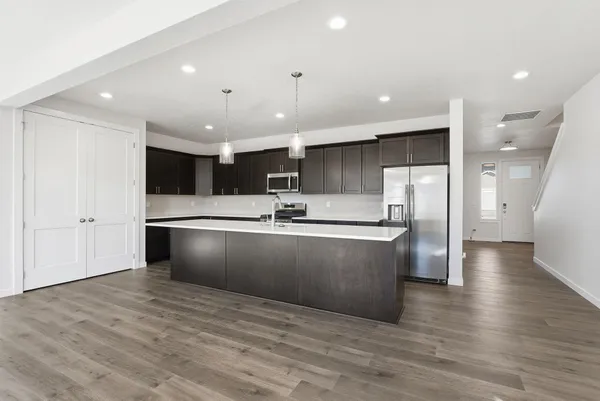$644,700 | 1236 High Desert Drive, Deer Park, WA 99006