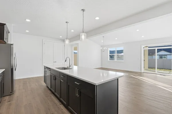 $644,700 | 1236 High Desert Drive, Deer Park, WA 99006