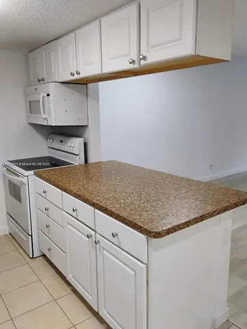 $240,000 | 6332 La Costa Drive, Unit F, Boca Raton, FL 33433