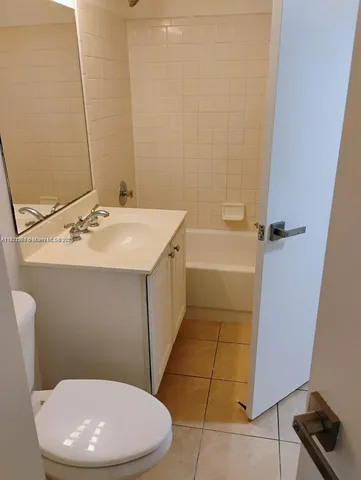 $240,000 | 6332 La Costa Drive, Unit F, Boca Raton, FL 33433