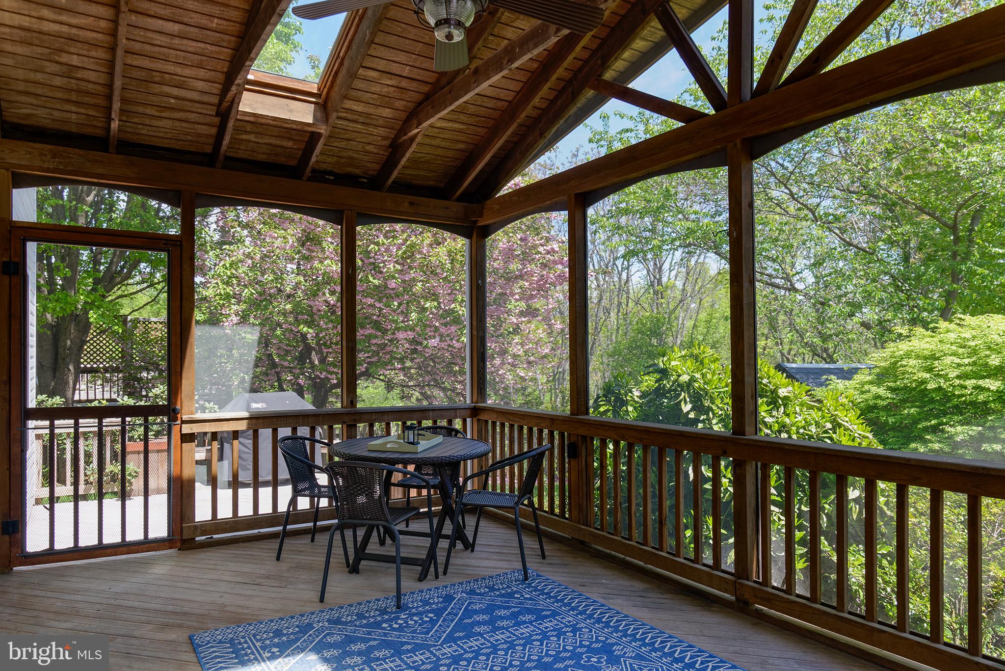 512 Duff Road Northeast Leesburg, VA 20176 - Photo 4 of 32 Gallery Image 4