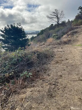 $3,500,000 | 2 Bayshore Boulevard, Brisbane, CA 94005