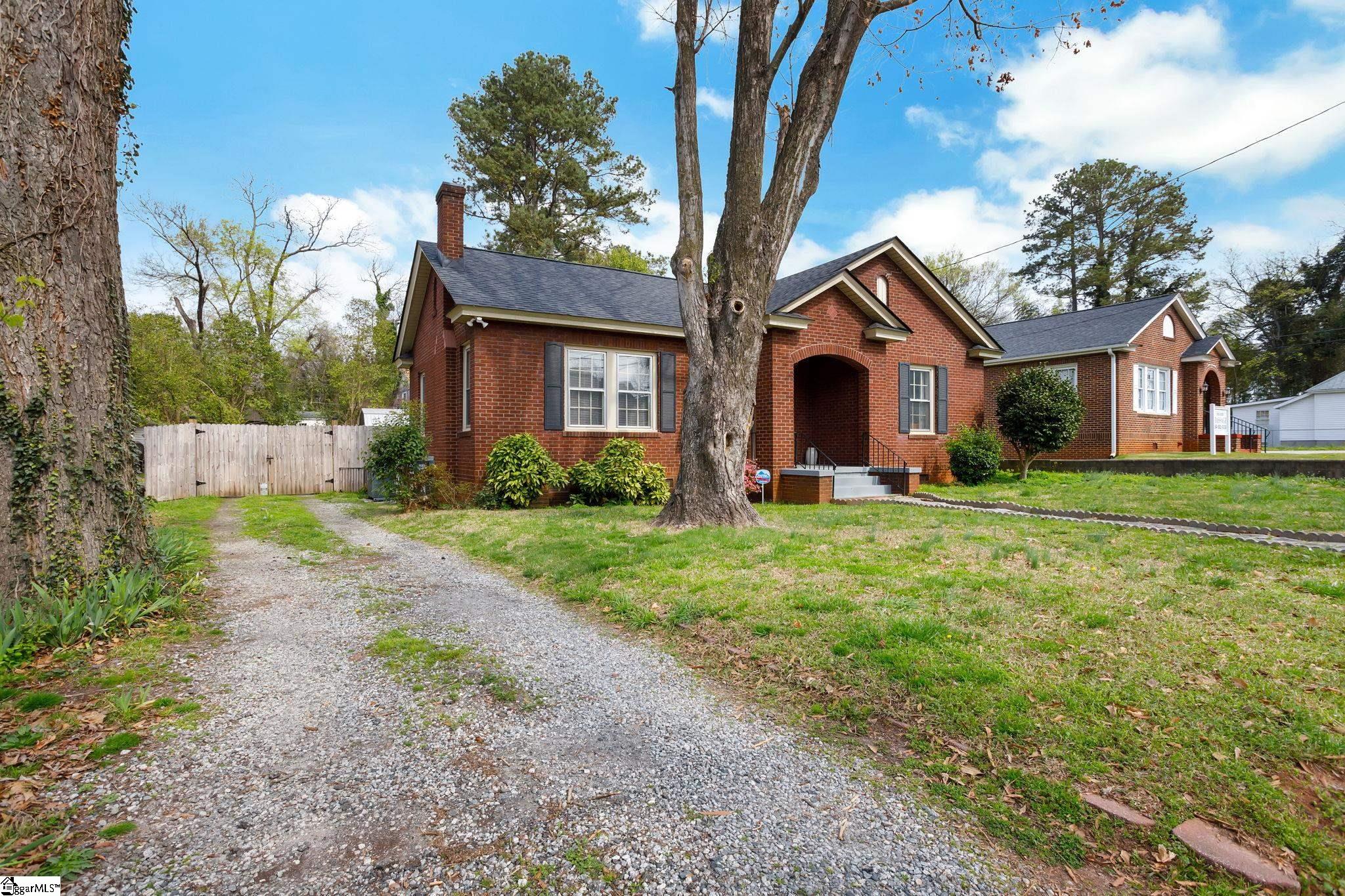 209 Cater Street Anderson, SC 29621 - Photo 3 of 36