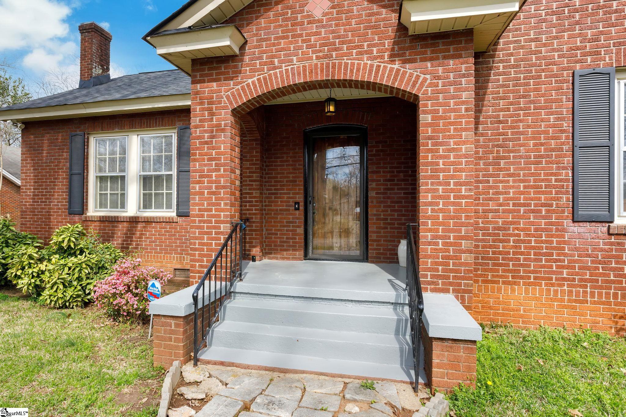 209 Cater Street Anderson, SC 29621 - Photo 5 of 36
