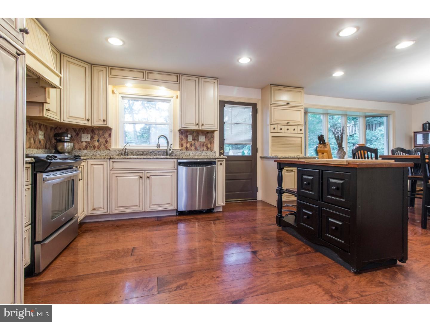 170 Deer Run Road Willow Grove, PA 19090 - Photo 3 of 22 Gallery Image 3