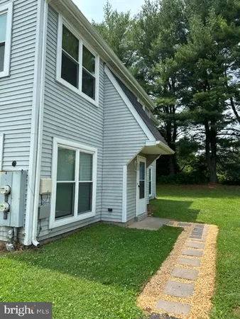 $2,200 | 602 South Dove Road, Unit B, Yardley, PA 19067