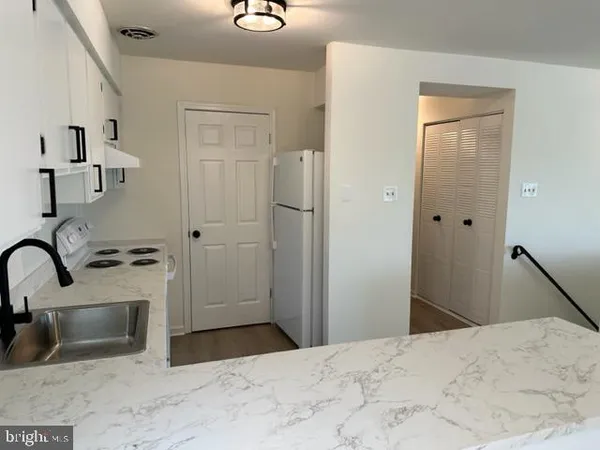 $2,200 | 602 South Dove Road, Unit B, Yardley, PA 19067