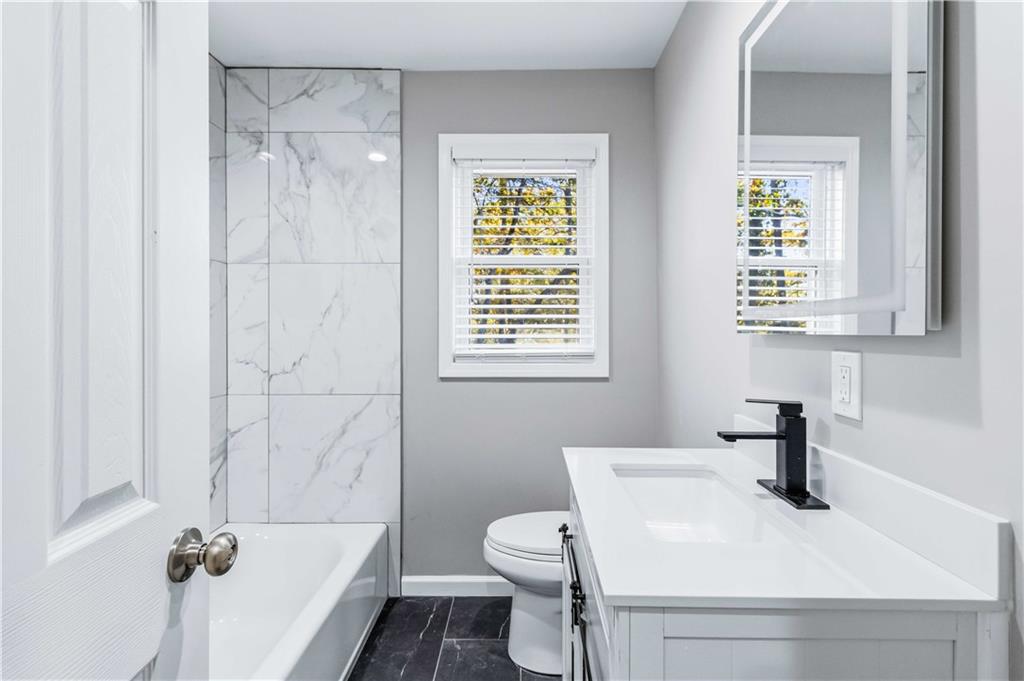 3790 Brook Way Southwest Atlanta, GA 30331 - Photo 12 of 21