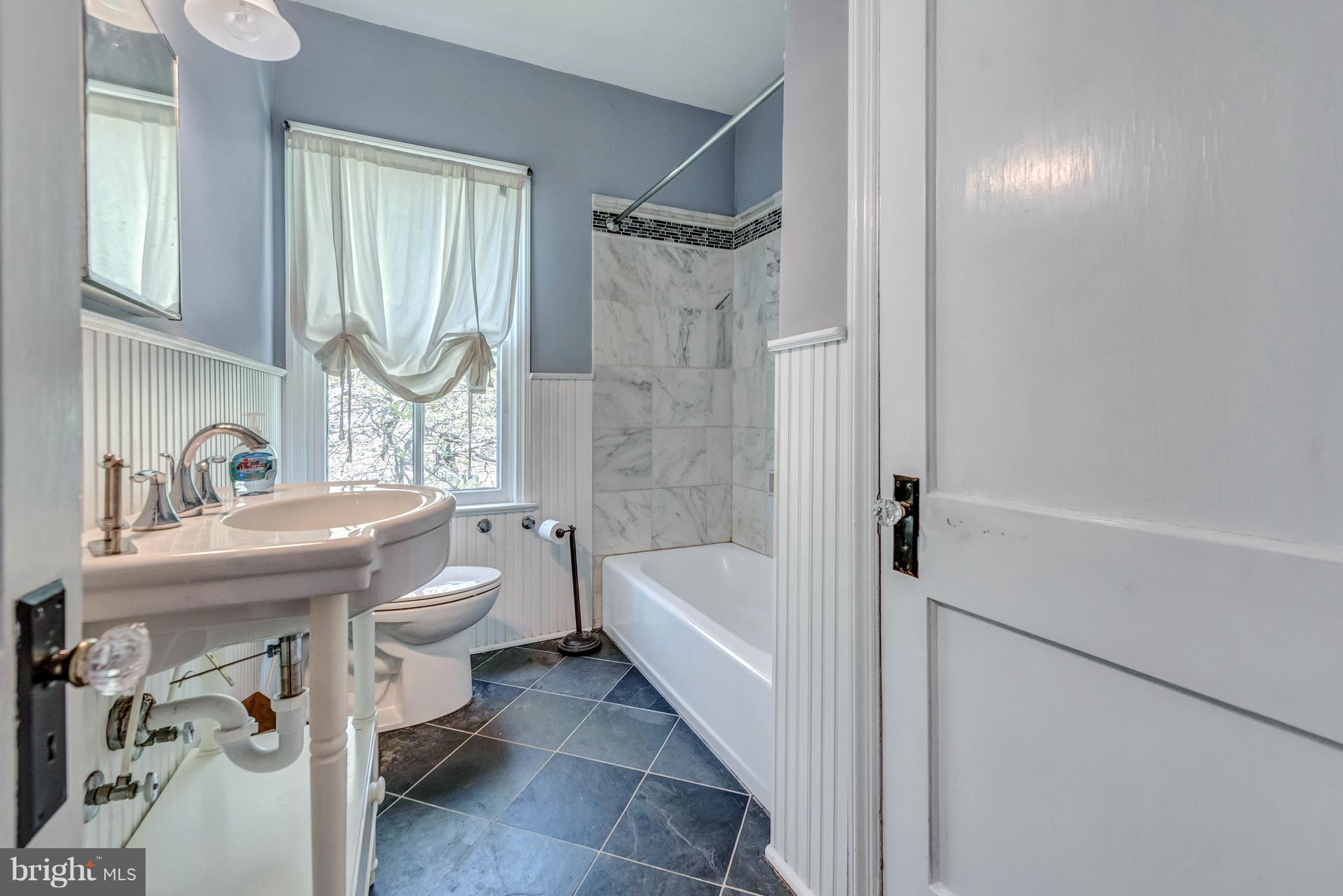 18031 Barnesville Road Barnesville, MD 20838 - Photo 19 of 30 Bath