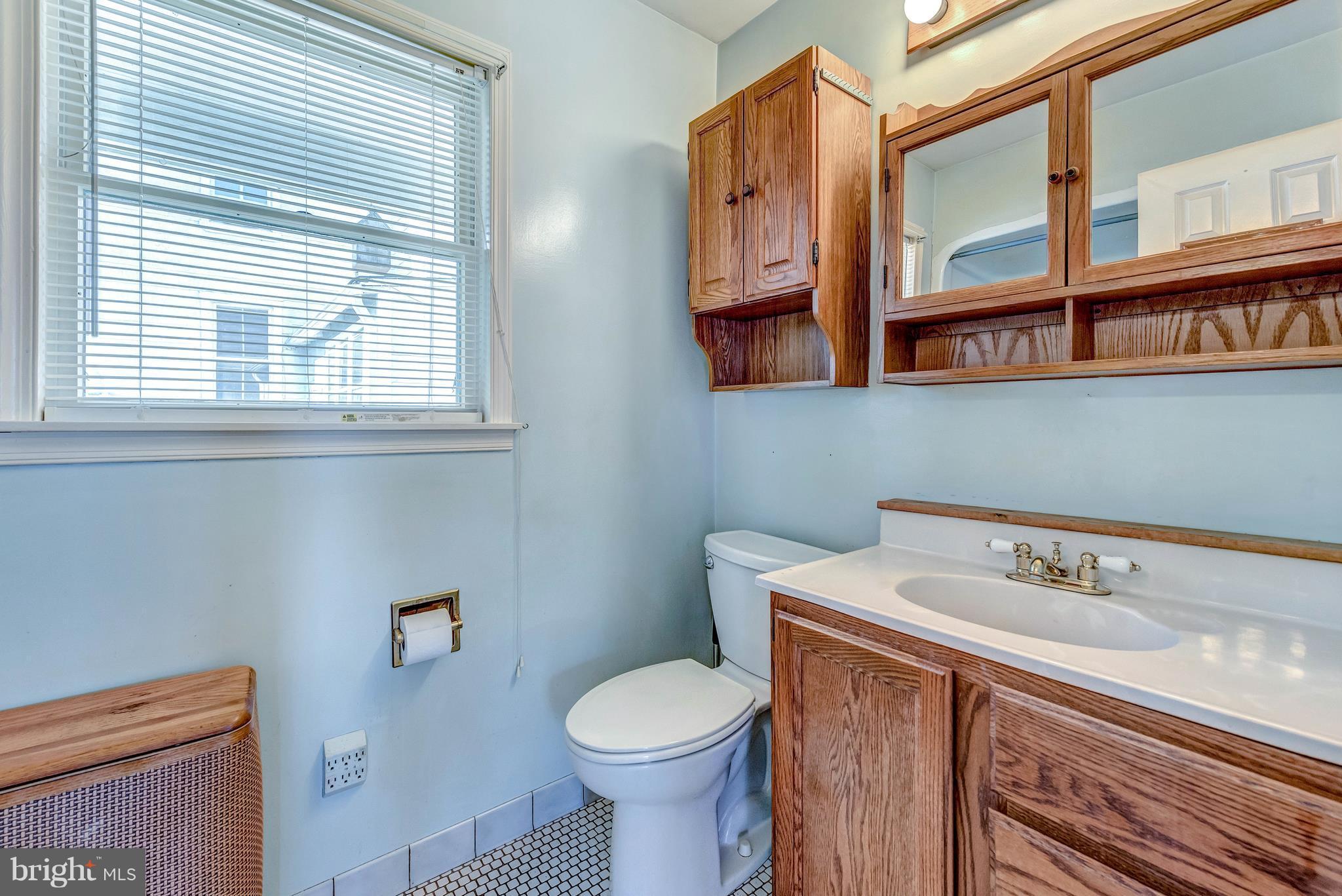 18031 Barnesville Road Barnesville, MD 20838 - Photo 28 of 30 Bath