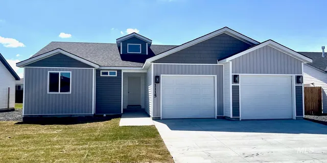 $361,900 | 1115 Meadow Lake Loop, Buhl, ID 83316