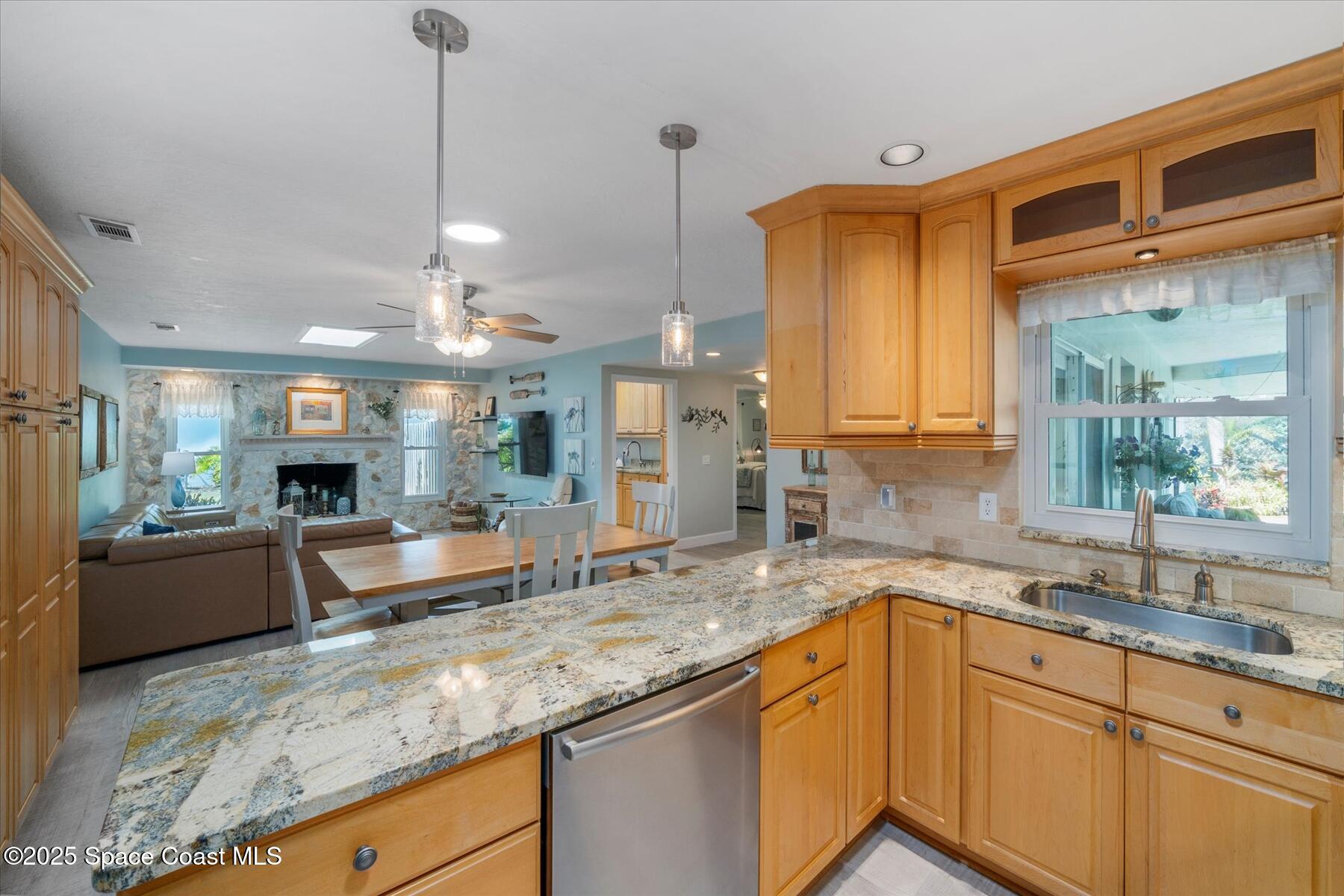 250 Pompano Drive Melbourne Beach, FL 32951 - Photo 19 of 71 60-JMJ09335