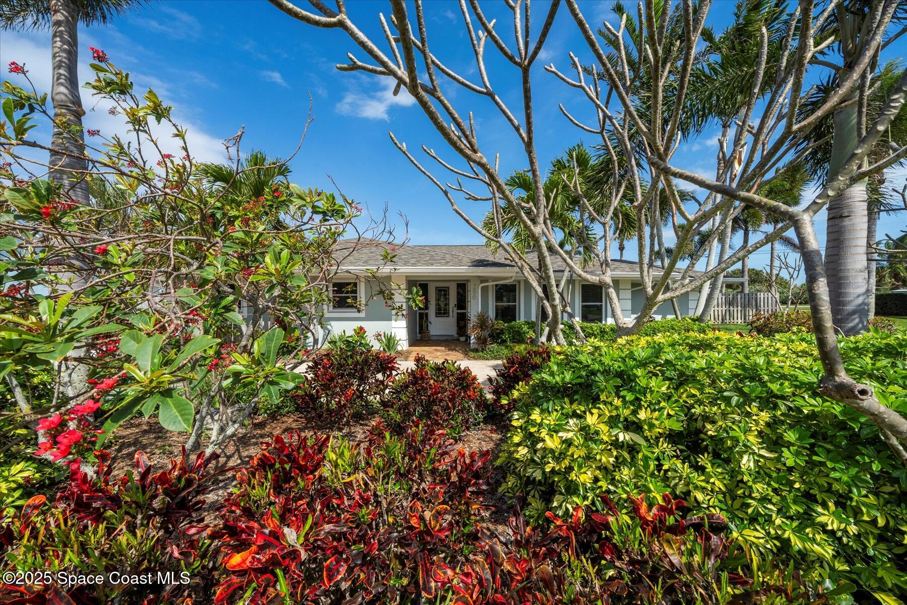 250 Pompano Drive Melbourne Beach, FL 32951 - Photo 7 of 71 43-JMJ09100