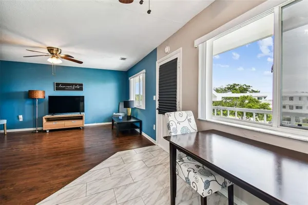 $1,750 | 8080 112th Street North, Unit 301, Seminole, FL 33772