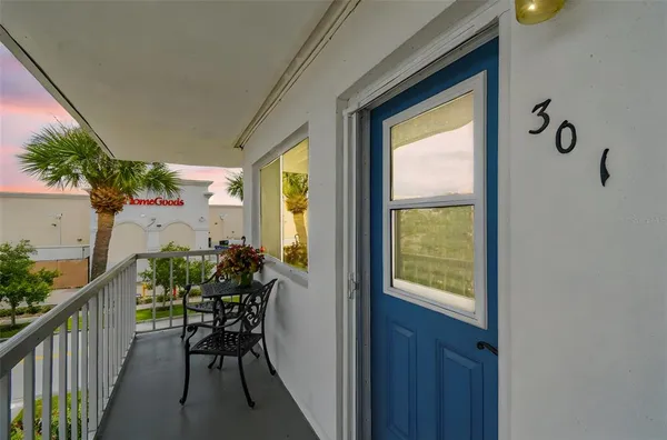 $1,750 | 8080 112th Street North, Unit 301, Seminole, FL 33772