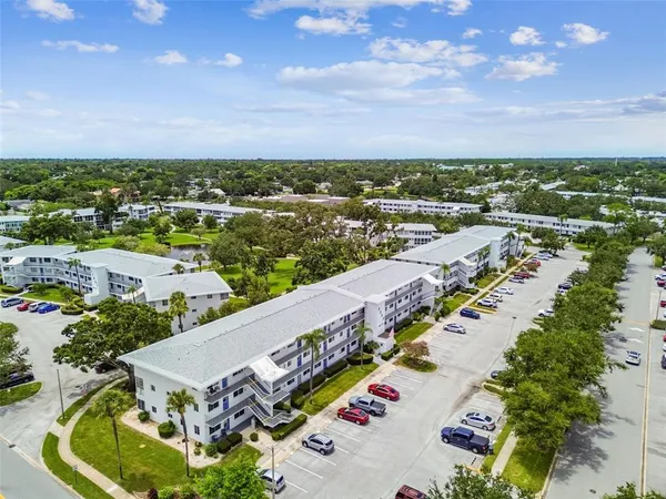 $1,750 | 8080 112th Street North, Unit 301, Seminole, FL 33772