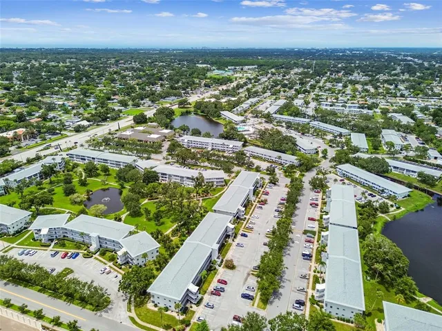 $1,750 | 8080 112th Street North, Unit 301, Seminole, FL 33772