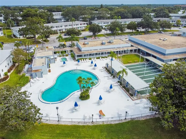 $1,750 | 8080 112th Street North, Unit 301, Seminole, FL 33772