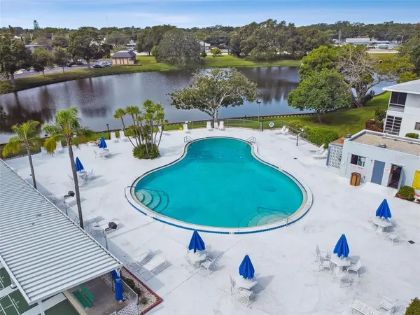 $1,750 | 8080 112th Street North, Unit 301, Seminole, FL 33772