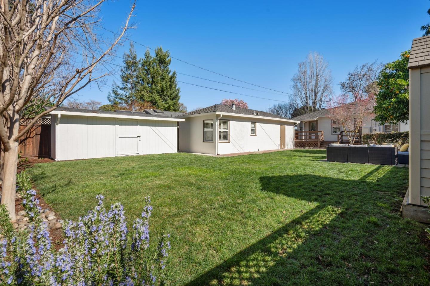 1035 Henderson Avenue Menlo Park, CA 94025 - Photo 34 of 38 a view of a house with a yard