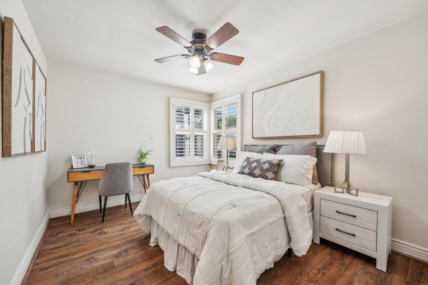 1035 Henderson Avenue Menlo Park, CA 94025 - Photo 7 of 38 a bedroom with a bed and a table