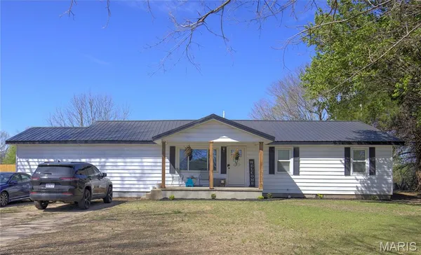 $215,000 | 406 Lynn Street, Sikeston, MO 63801