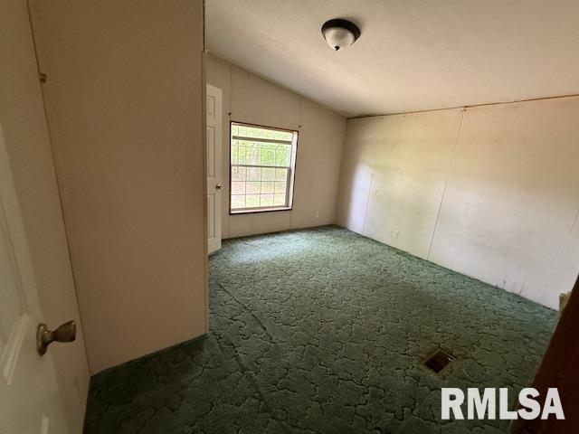 17750 Freeman Spur Road Herrin, IL 62948 - Photo 8 of 11 Gallery Image 8