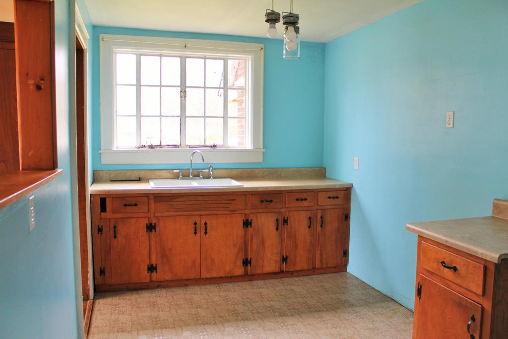 108 Riverview Road Ivanhoe, VA 24350 - Photo 22 of 34 Gallery Image 22