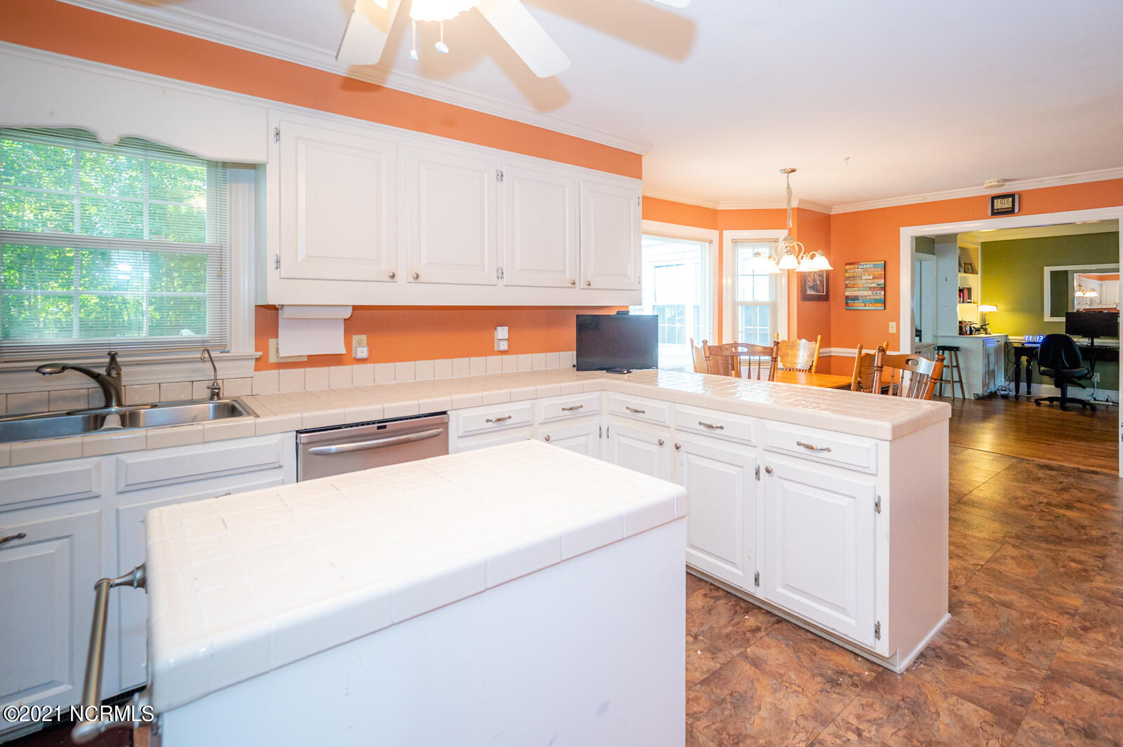 605 Winstead Road Greenville, NC 27834 - Photo 3 of 17 DSC_7233-HDR (1)