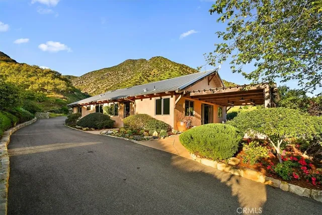 $6,998,000 | 2835 Hermitage Road, Ojai, CA 93023