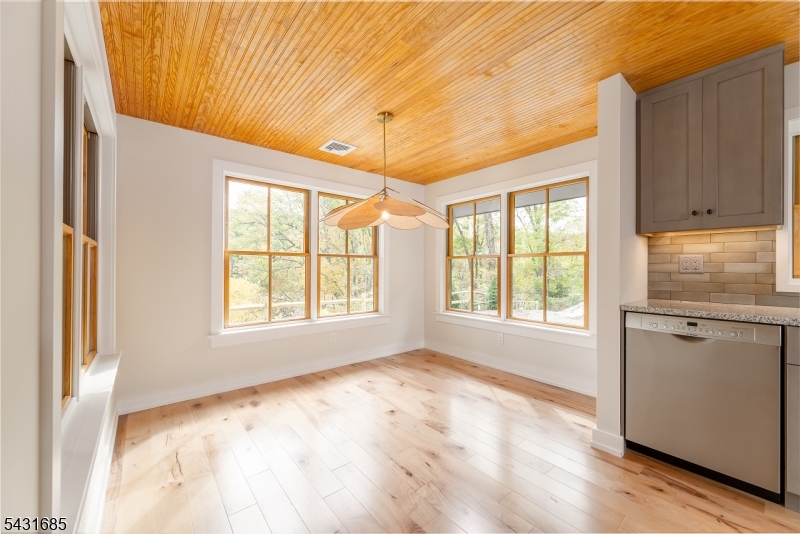 232 West Shore Road Stockholm, NJ 07460 - Photo 25 of 43