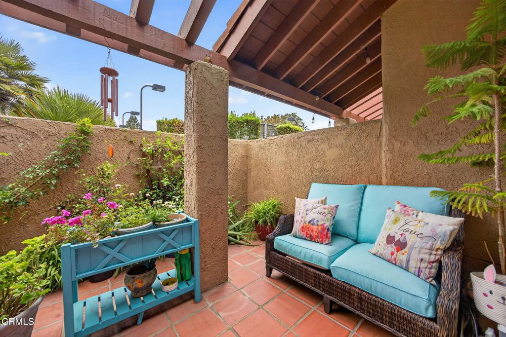 3720 Via Pacifica Walk Oxnard, CA 93035 - Photo 27 of 37 30-web-or-mls-Upmarket Media-3720ViaP037
