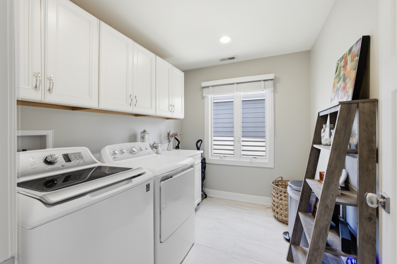 2105 Timber Lane Wheaton, IL 60189 - Photo 24 of 28