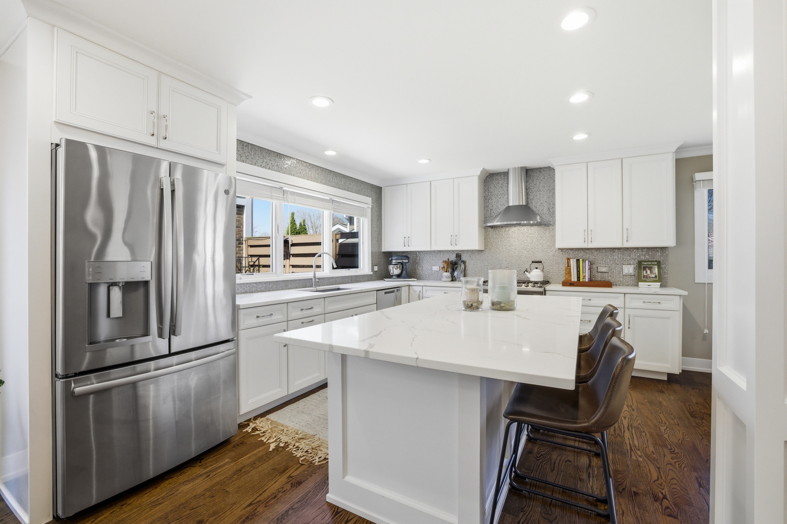 2105 Timber Lane Wheaton, IL 60189 - Photo 10 of 28