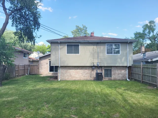 $206,000 | 14326 Irving Avenue, Dolton, IL 60419