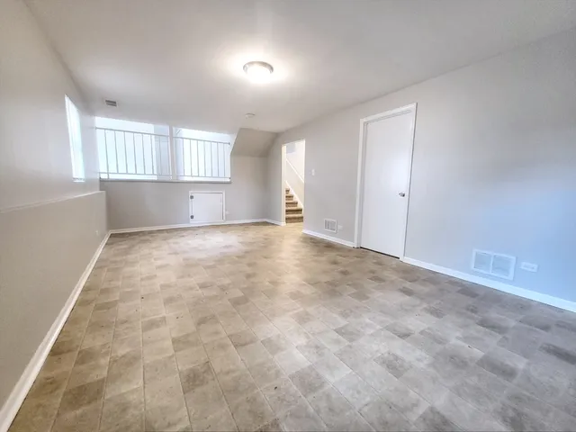 $206,000 | 14326 Irving Avenue, Dolton, IL 60419