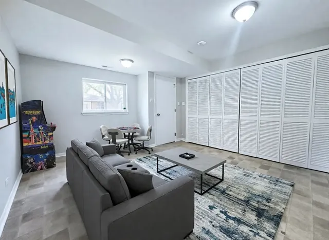 $206,000 | 14326 Irving Avenue, Dolton, IL 60419