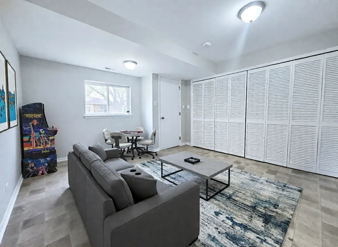14326 Irving Avenue Dolton, IL 60419 - Photo 8 of 31 a living room with furniture