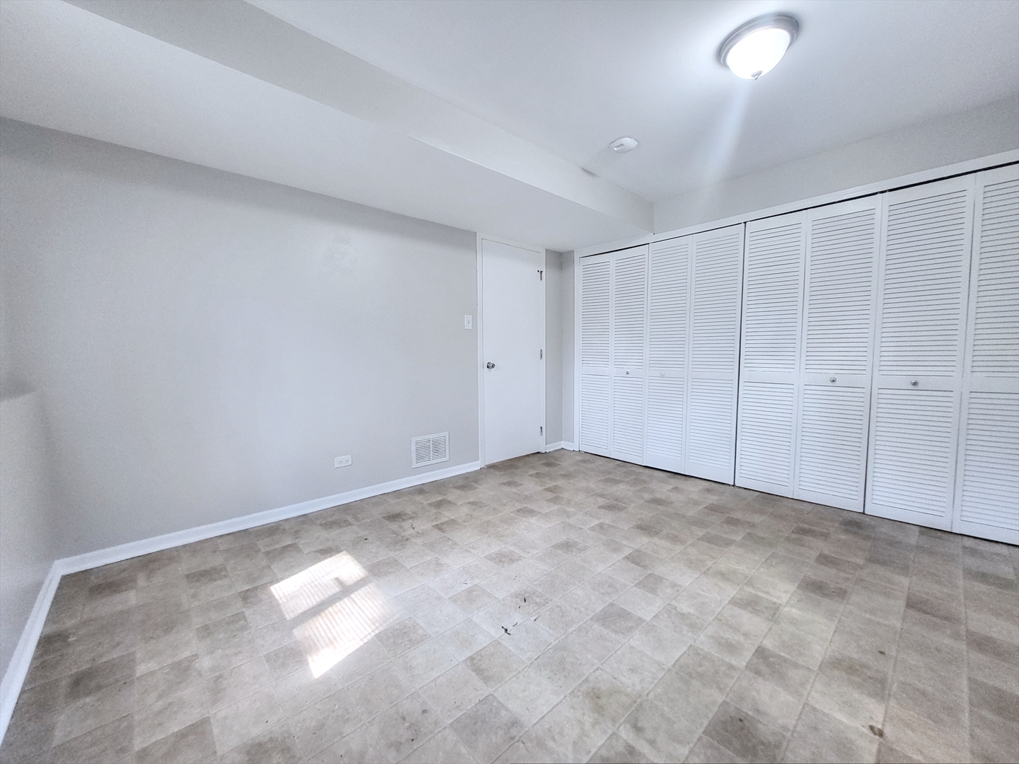 14326 Irving Avenue Dolton, IL 60419 - Photo 9 of 31 a view of empty room