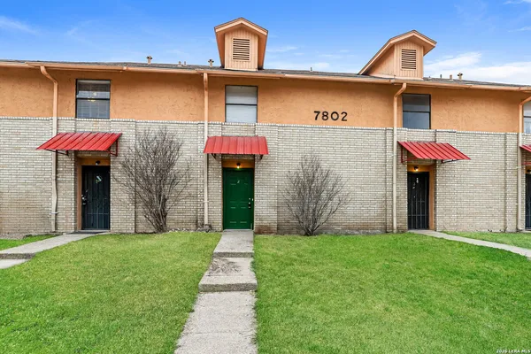 $1,225 | 7802 Richard Frank Way, Unit 2, San Antonio, TX 78240